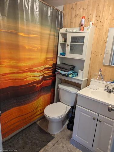 207-185 Lisgar Avenue, Tillsonburg, ON - Indoor Photo Showing Bathroom