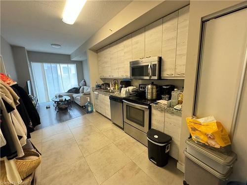 406-280 Lester Street, Waterloo, ON - Indoor Photo Showing Kitchen