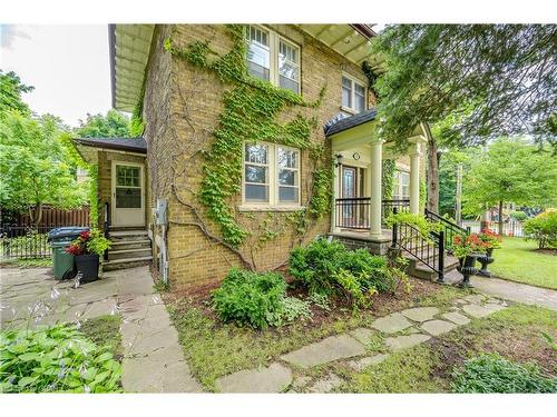 2 Ardmay Crescent, Guelph, ON - Outdoor