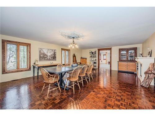 17 Thomas Street, Red Bay, ON - Indoor Photo Showing Dining Room