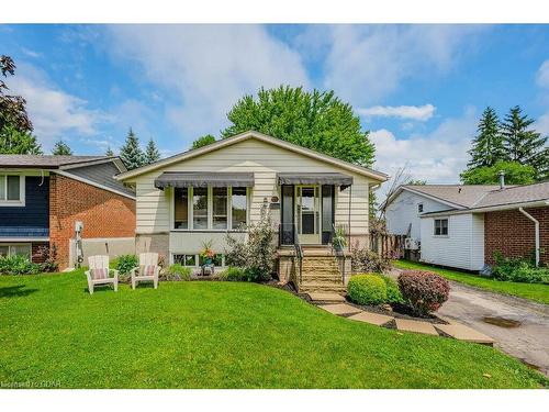 14 Avra Court, Guelph, ON - Outdoor With Facade