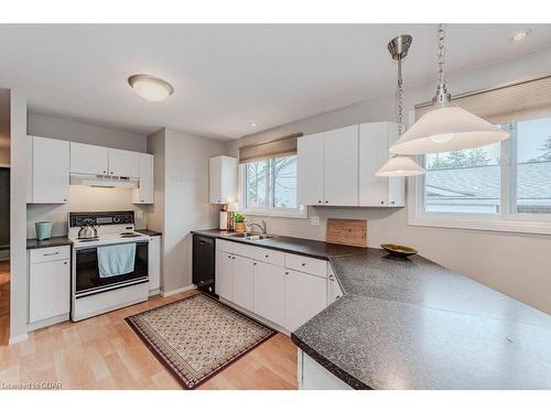 14 Avra Court, Guelph, ON - Indoor Photo Showing Kitchen