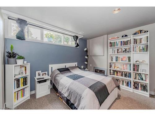 14 Avra Court, Guelph, ON - Indoor Photo Showing Bedroom