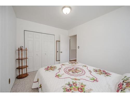 153 Anne Boulevard, Milton, ON - Indoor Photo Showing Bedroom