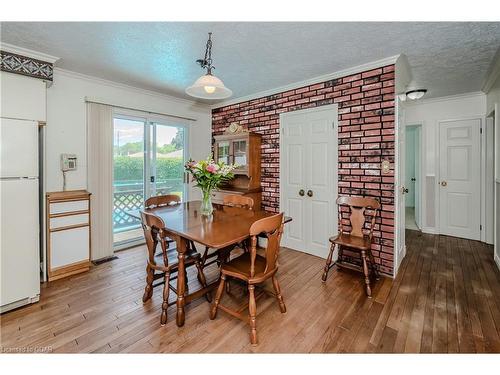 153 Anne Boulevard, Milton, ON - Indoor Photo Showing Dining Room