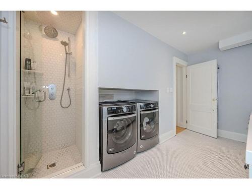 90 Yorkshire Street N, Guelph, ON - Indoor Photo Showing Laundry Room