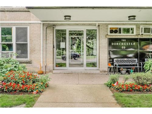 402-69 Herkimer Street, Hamilton, ON - Outdoor