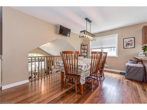 20 Harcourt Place, Fergus, ON - Indoor Photo Showing Dining Room