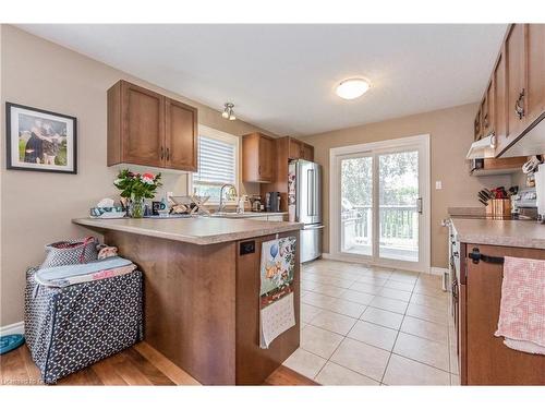 20 Harcourt Place, Fergus, ON - Indoor Photo Showing Kitchen