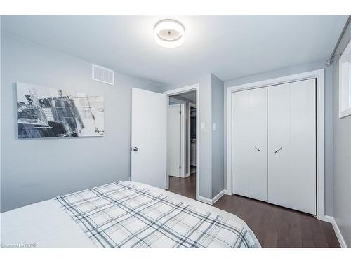 236 Ironwood Road, Guelph, ON - Indoor Photo Showing Bedroom