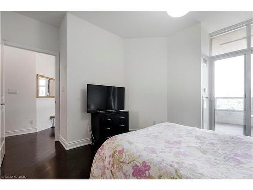 1112-20 Bloorview Place, Toronto, ON - Indoor Photo Showing Bedroom