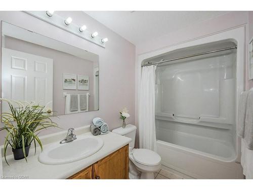 79 Severn Drive, Guelph, ON - Indoor Photo Showing Bathroom