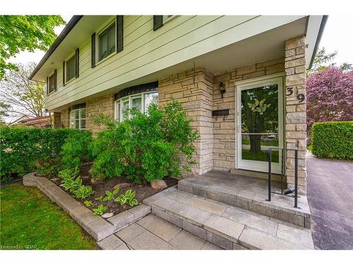 39 Nichol St W, Elora, ON - Outdoor