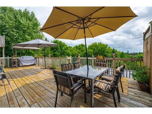 421 Wellington Rd 18, Fergus, ON - Outdoor With Deck Patio Veranda With Exterior