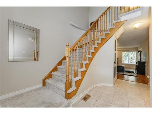 23-60 Ptarmigan Drive, Guelph, ON - Indoor Photo Showing Other Room