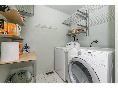 23-60 Ptarmigan Drive, Guelph, ON - Indoor Photo Showing Laundry Room