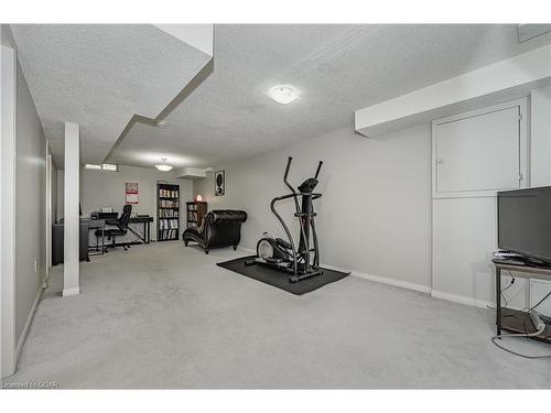 23-60 Ptarmigan Drive, Guelph, ON - Indoor Photo Showing Gym Room