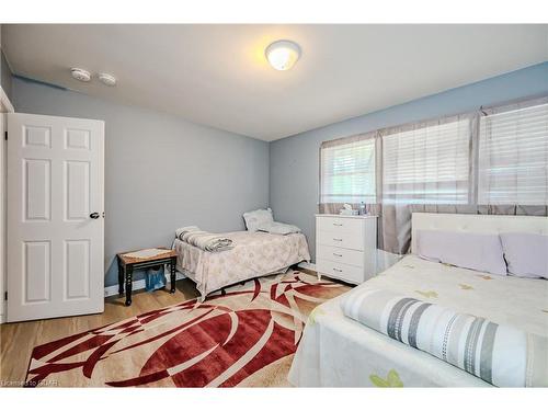 31 Sharon Avenue, Welland, ON - Indoor Photo Showing Bedroom