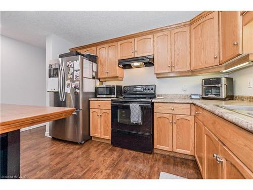 78 Gibbons Drive, Fergus, ON - Indoor Photo Showing Kitchen