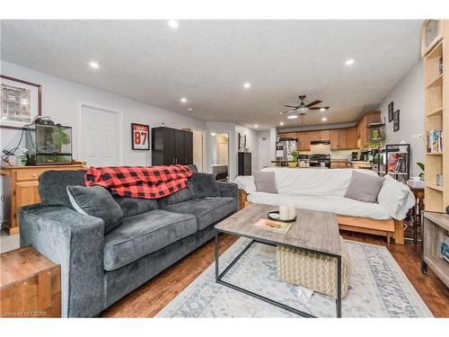 78 Gibbons Drive, Fergus, ON - Indoor Photo Showing Living Room