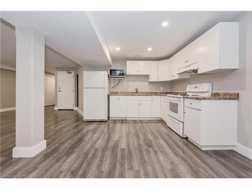 78 Gibbons Drive, Fergus, ON - Indoor Photo Showing Kitchen