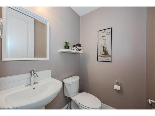 18-744 Nelson Street W, Port Dover, ON - Indoor Photo Showing Bathroom