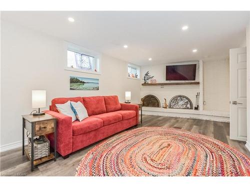 16 Joseph Street, Guelph, ON - Indoor Photo Showing Living Room