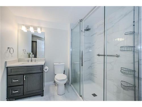 38 Weir Drive, Guelph, ON - Indoor Photo Showing Bathroom