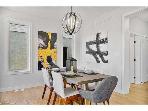 2583 Buroak Drive, London, ON - Indoor Photo Showing Dining Room