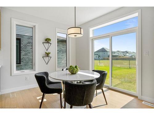 2583 Buroak Drive, London, ON - Indoor Photo Showing Dining Room