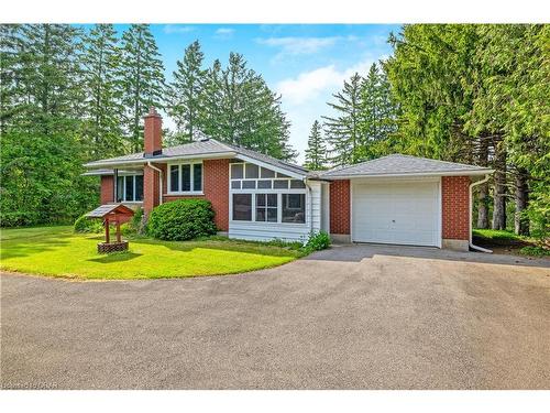 100 Fall Street N, Rockwood, ON - Outdoor With Facade