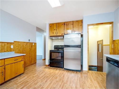 100 Fall Street N, Rockwood, ON - Indoor Photo Showing Kitchen