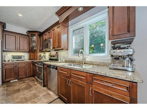 122 Kortright Road E, Guelph, ON - Indoor Photo Showing Kitchen With Double Sink