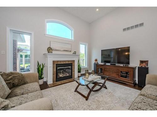 122 Kortright Road E, Guelph, ON - Indoor Photo Showing Living Room With Fireplace