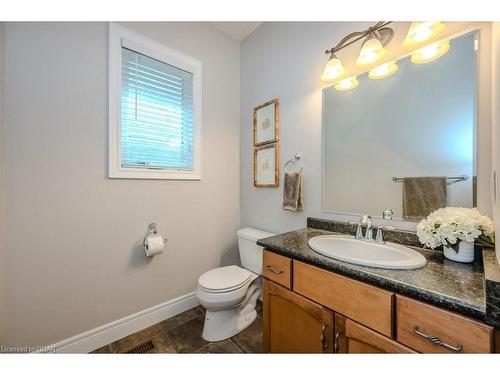 122 Kortright Road E, Guelph, ON - Indoor Photo Showing Bathroom