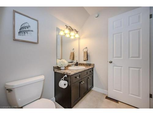 122 Kortright Road E, Guelph, ON - Indoor Photo Showing Bathroom