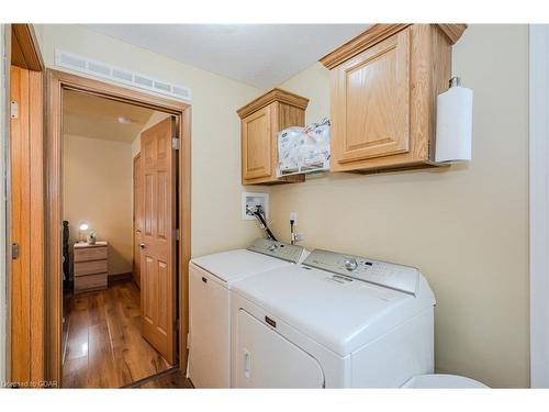 41 Cedarbush Crescent Pvt Crescent, Puslinch, ON - Indoor Photo Showing Laundry Room