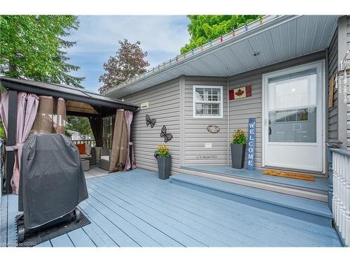 40 Bullfrog Drive Pvt Drive, Puslinch, ON - Outdoor With Deck Patio Veranda With Exterior