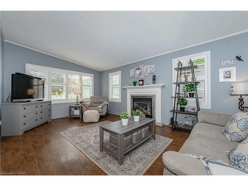 40 Bullfrog Drive Pvt Drive, Puslinch, ON - Indoor Photo Showing Living Room With Fireplace