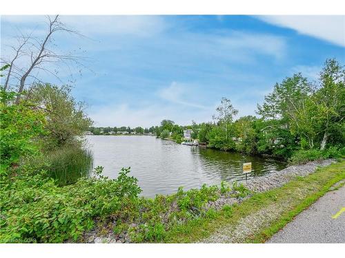 40 Bullfrog Drive Pvt Drive, Puslinch, ON - Outdoor With Body Of Water With View