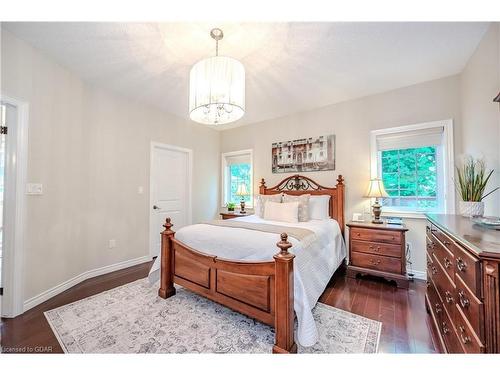 11 Valley Road, Guelph, ON - Indoor Photo Showing Bedroom