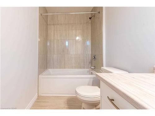 3142 Turner Crescent, London, ON - Indoor Photo Showing Bathroom