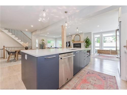 279 Geddes Street, Elora, ON - Indoor Photo Showing Kitchen With Upgraded Kitchen