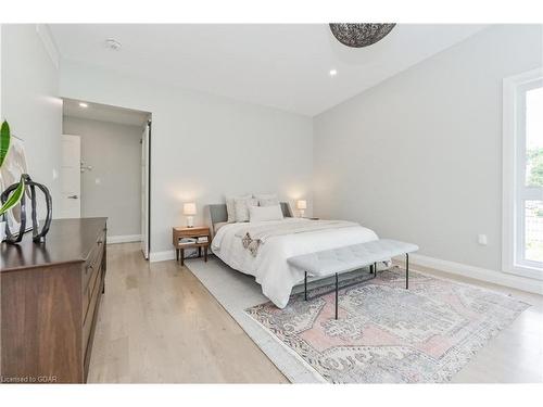 279 Geddes Street, Elora, ON - Indoor Photo Showing Bedroom