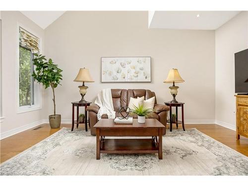 145 Wheeler Court, Rockwood, ON - Indoor Photo Showing Other Room