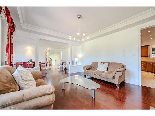 32 Forest Ridge Road, Erin, ON - Indoor Photo Showing Living Room