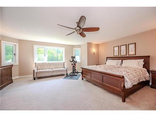 32 Forest Ridge Road, Erin, ON - Indoor Photo Showing Bedroom