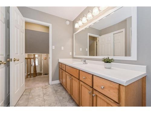 323 Colborne Street, Elora, ON - Indoor Photo Showing Bathroom