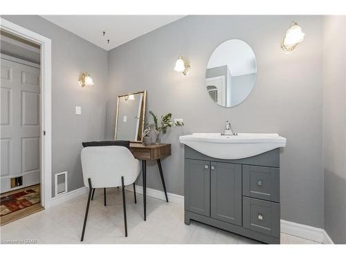 323 Colborne Street, Elora, ON - Indoor Photo Showing Bathroom