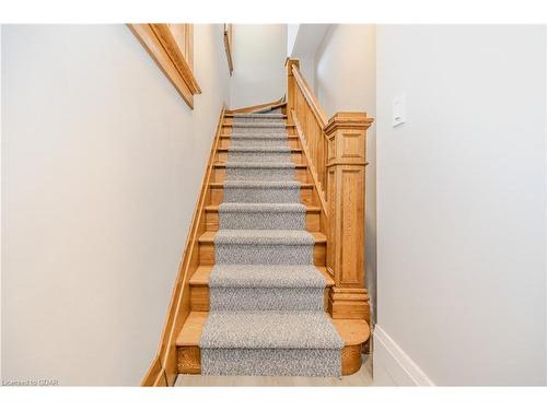 44 Roseview Avenue, Cambridge, ON - Indoor Photo Showing Other Room